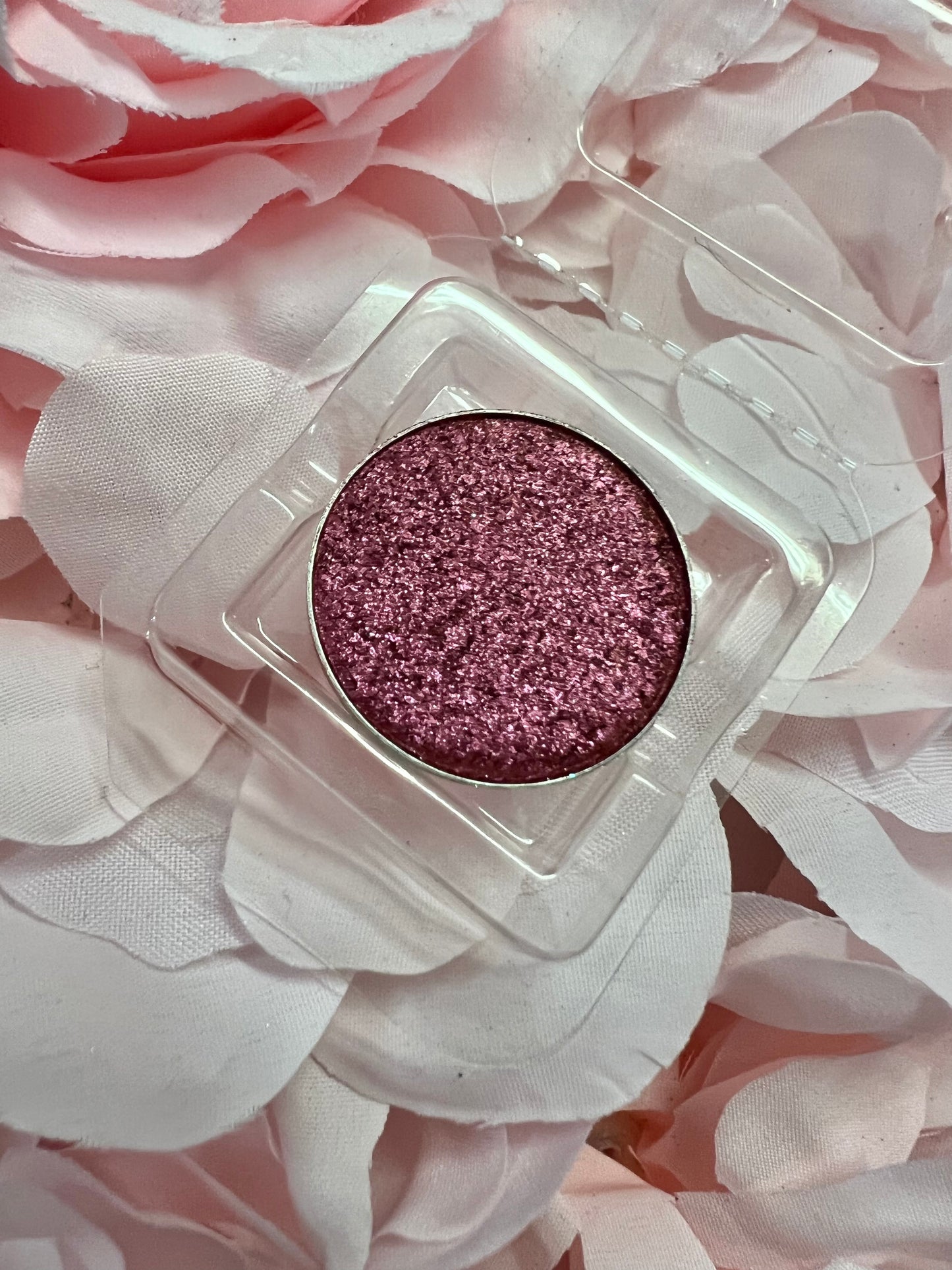 D70 SUGAR PLUM FAIRY - Iridescent pressed pigment refill pan