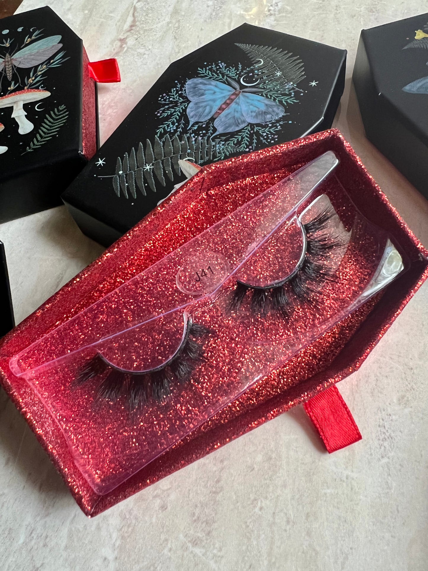 BLUE MOON false lashes in glitter coffin