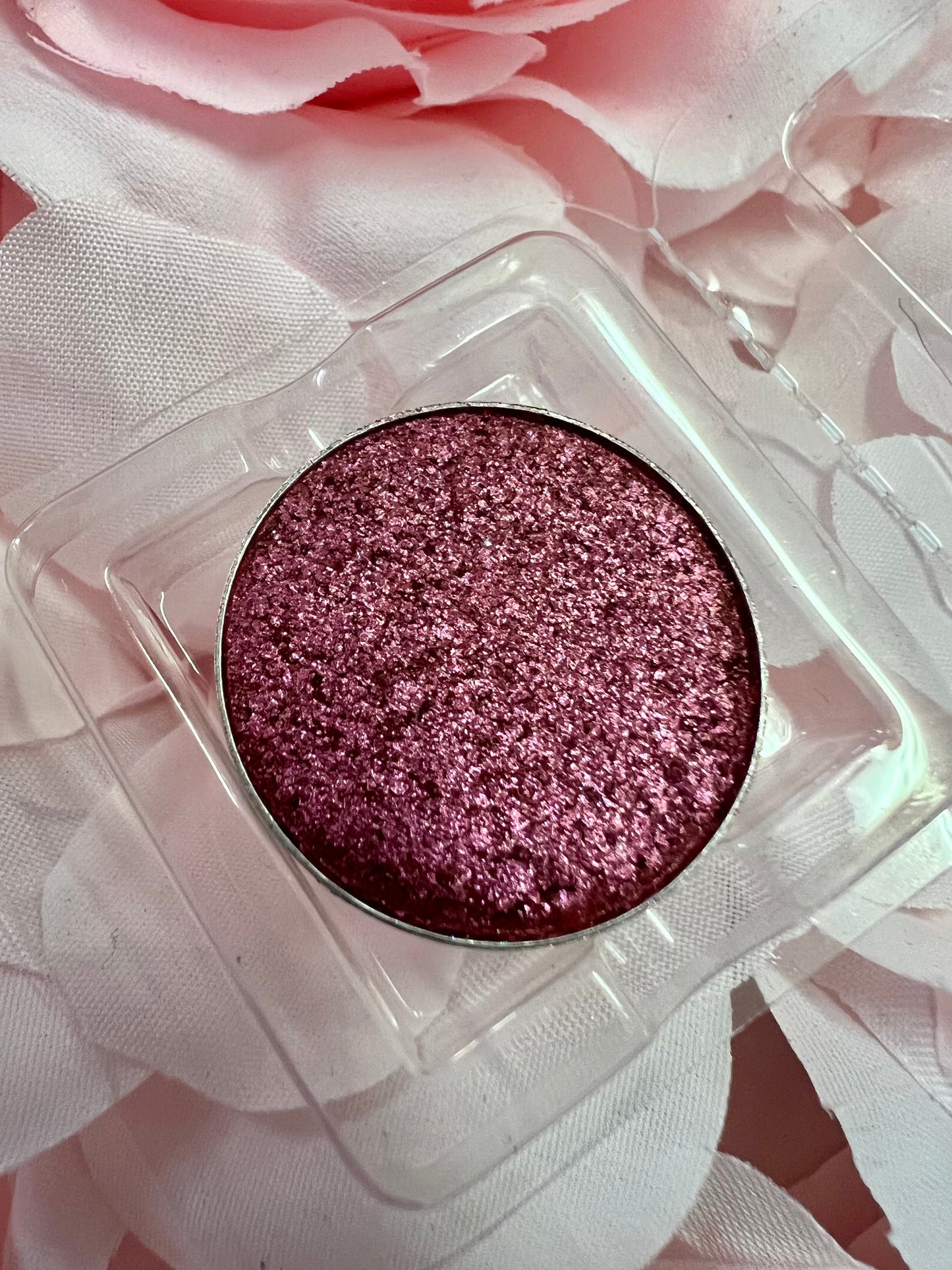 D70 SUGAR PLUM FAIRY - Iridescent pressed pigment refill pan