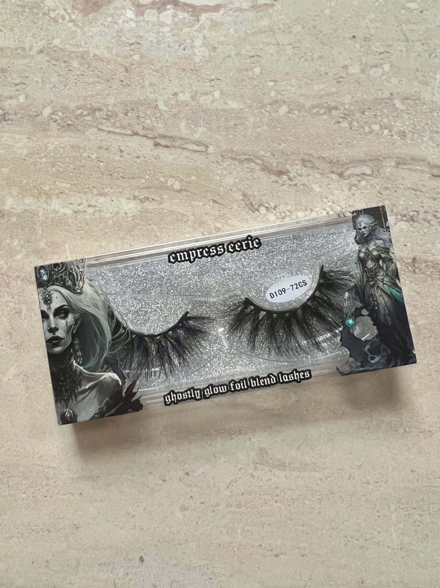 EMPRESS EERIE foil flare false lashes