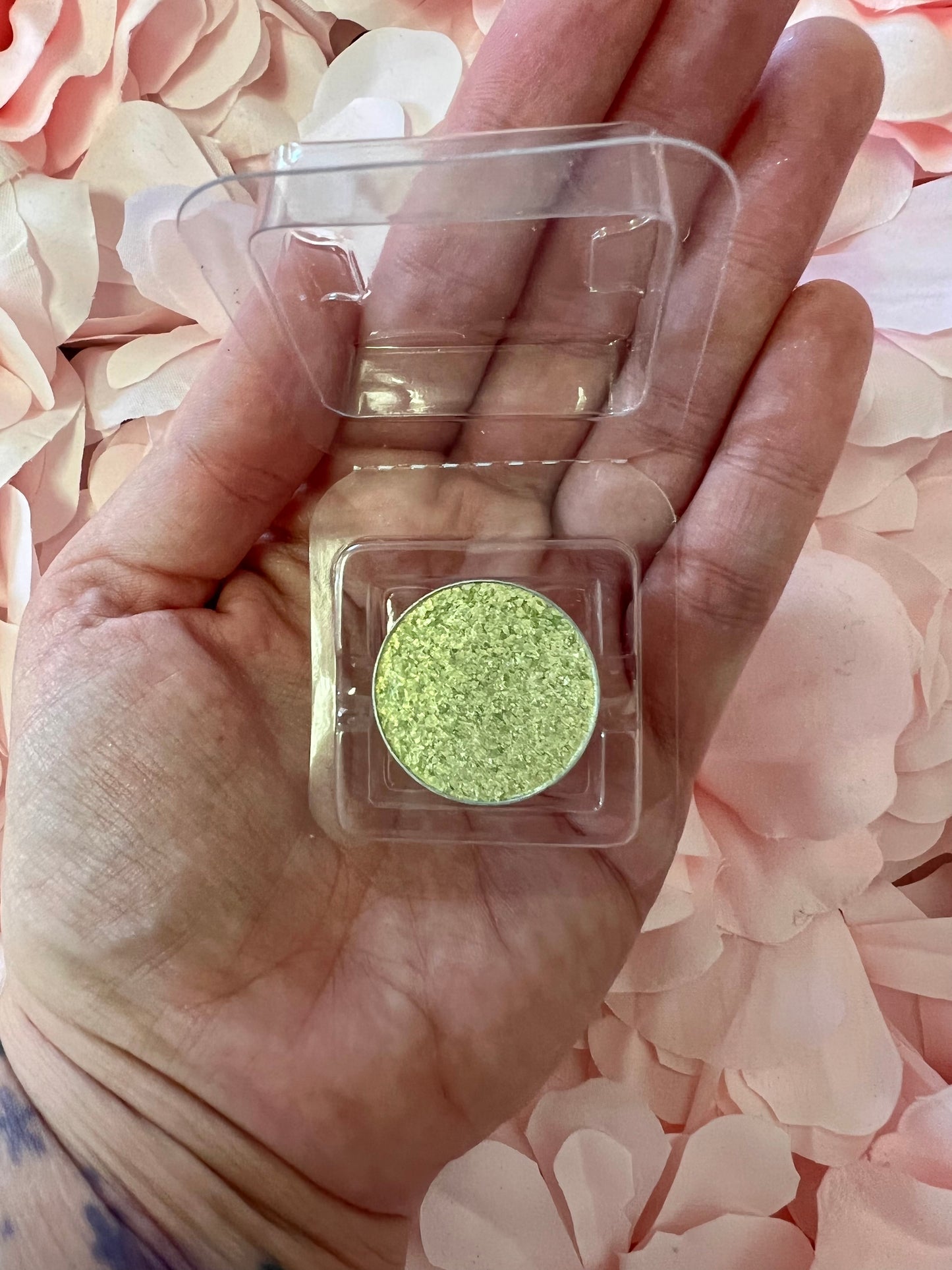 D75 LEMON LIME SORBET - iridescent pressed pigment refill pan