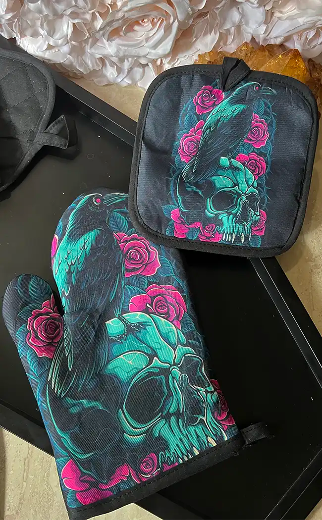 NEVERMORE - Oven Mitt Set