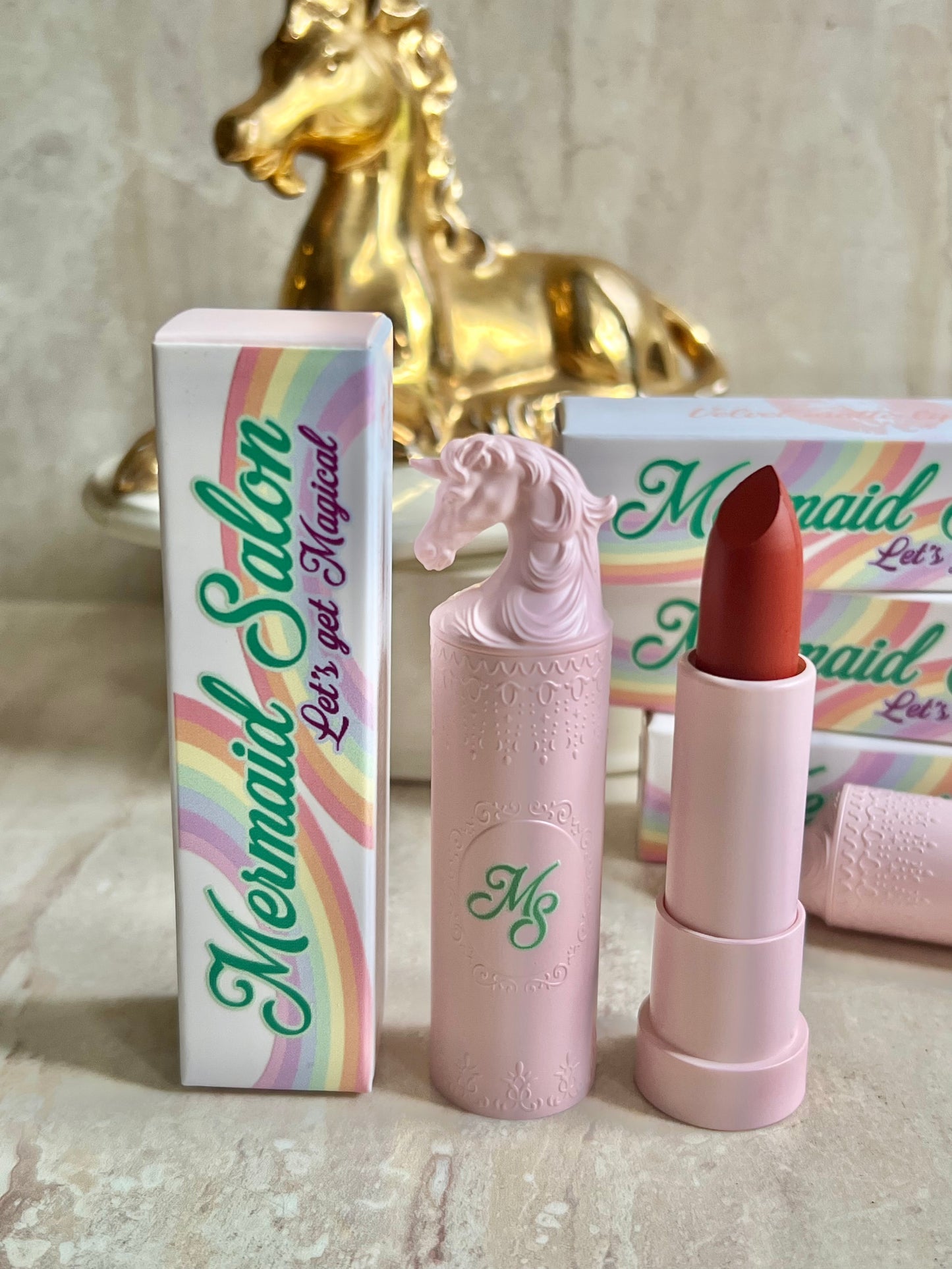 FOXES WEDDING - Traditional Cream Velvet lipstick