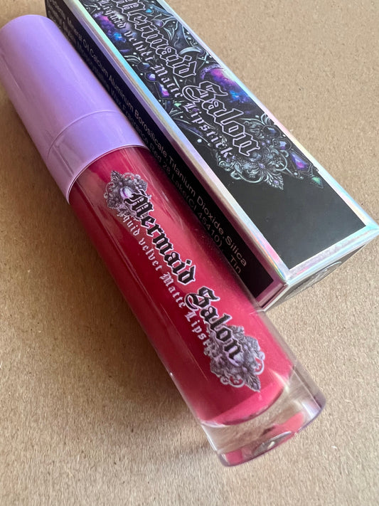 HOT CHELSEY - Liquid Velvet Lipstick