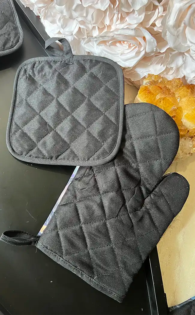 NEVERMORE - Oven Mitt Set