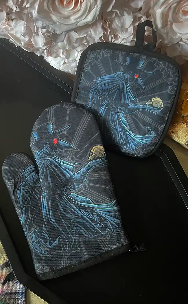 PLAGUE DOCTOR - Oven Mitt Set