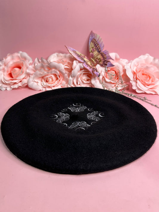 MOTH & MOON - embroidered beret