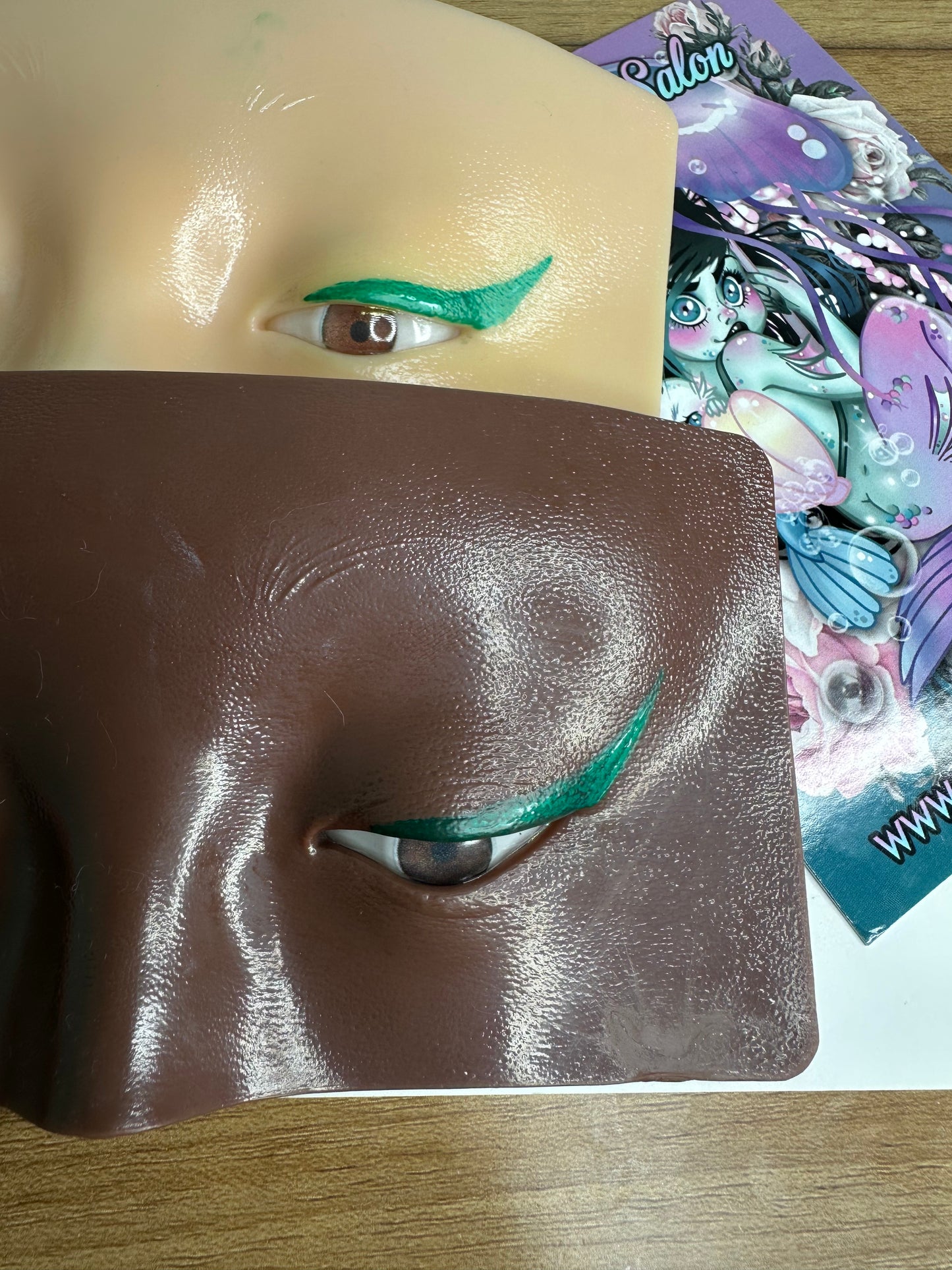 GARDEN OF EDEN - PEARL CryBaby Aqua Liner