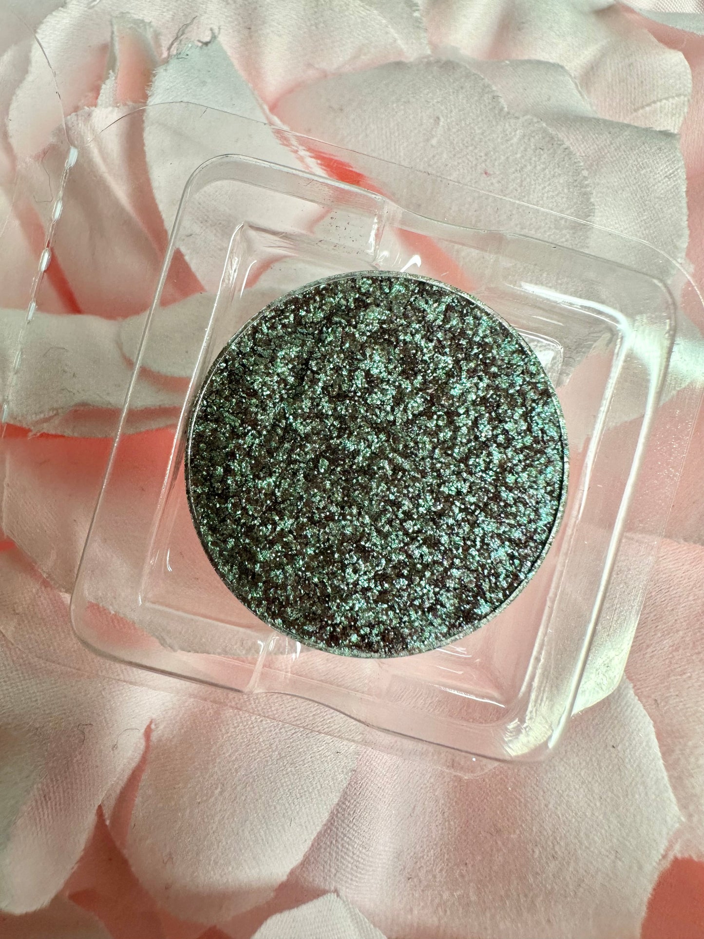 D58 LIZARD SKIN - Iridescent pressed pigment refill pan