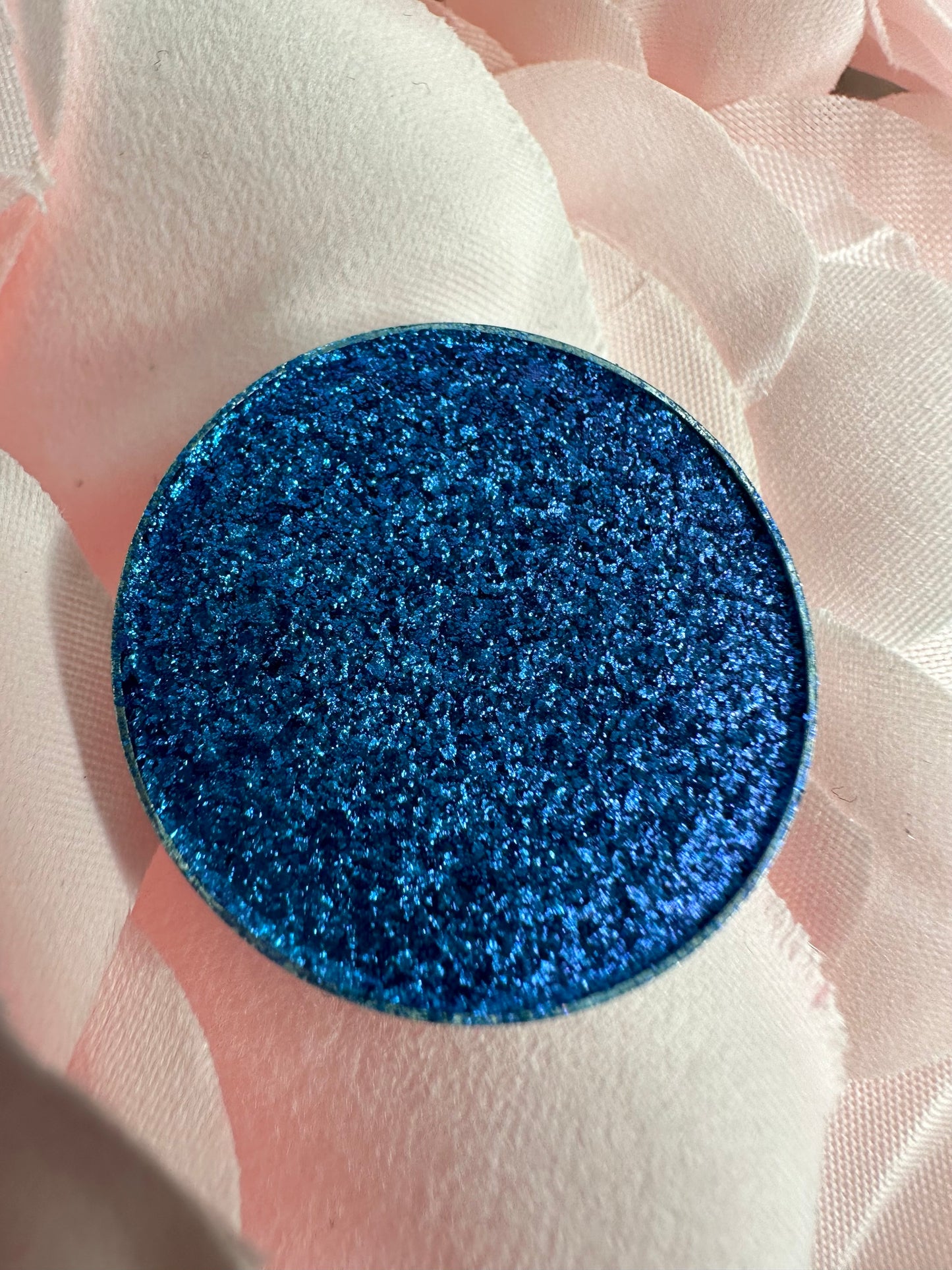 D16 ATMOSPHERE - Iridescent pressed pigment refill pan