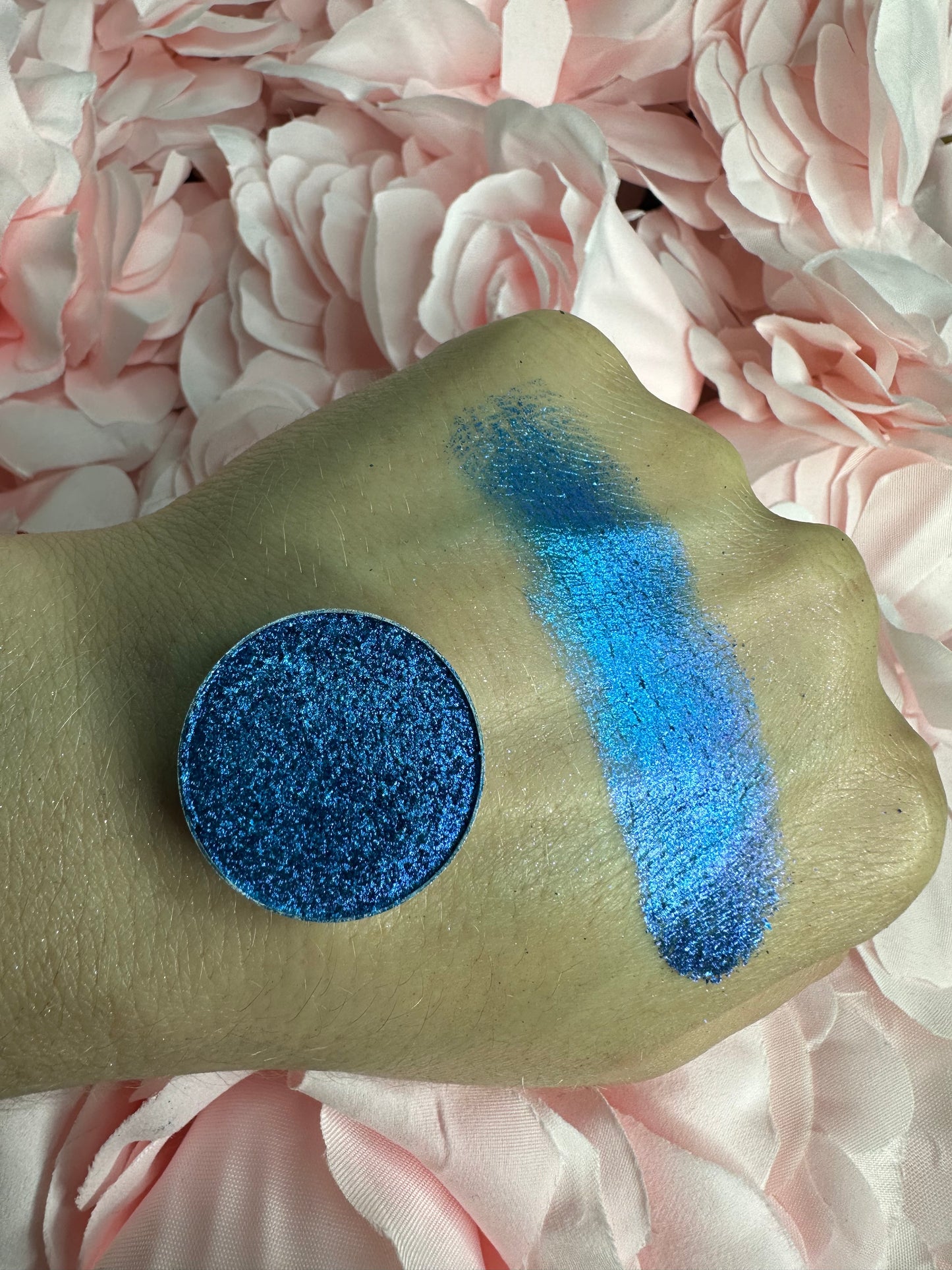 D16 ATMOSPHERE - Iridescent pressed pigment refill pan