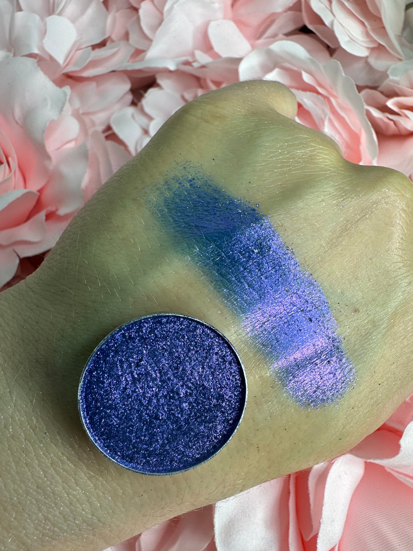 D20 WICCA - Iridescent pressed pigment refill pan to