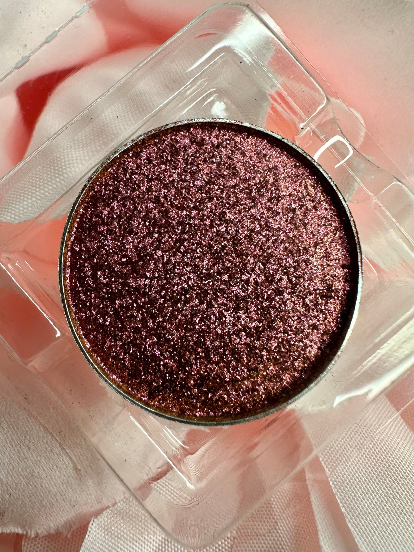 D13 CYNDI - Iridescent pressed pigment refill pan