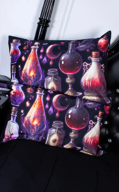 CURIOUS CABINET PILLOW SLIP SET