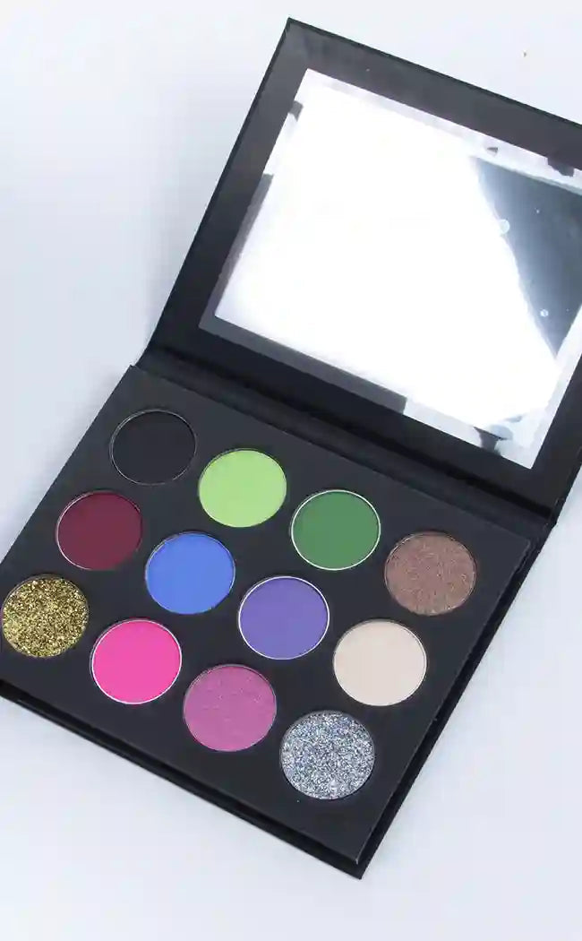 Play Your Cards Eyeshadow Palette