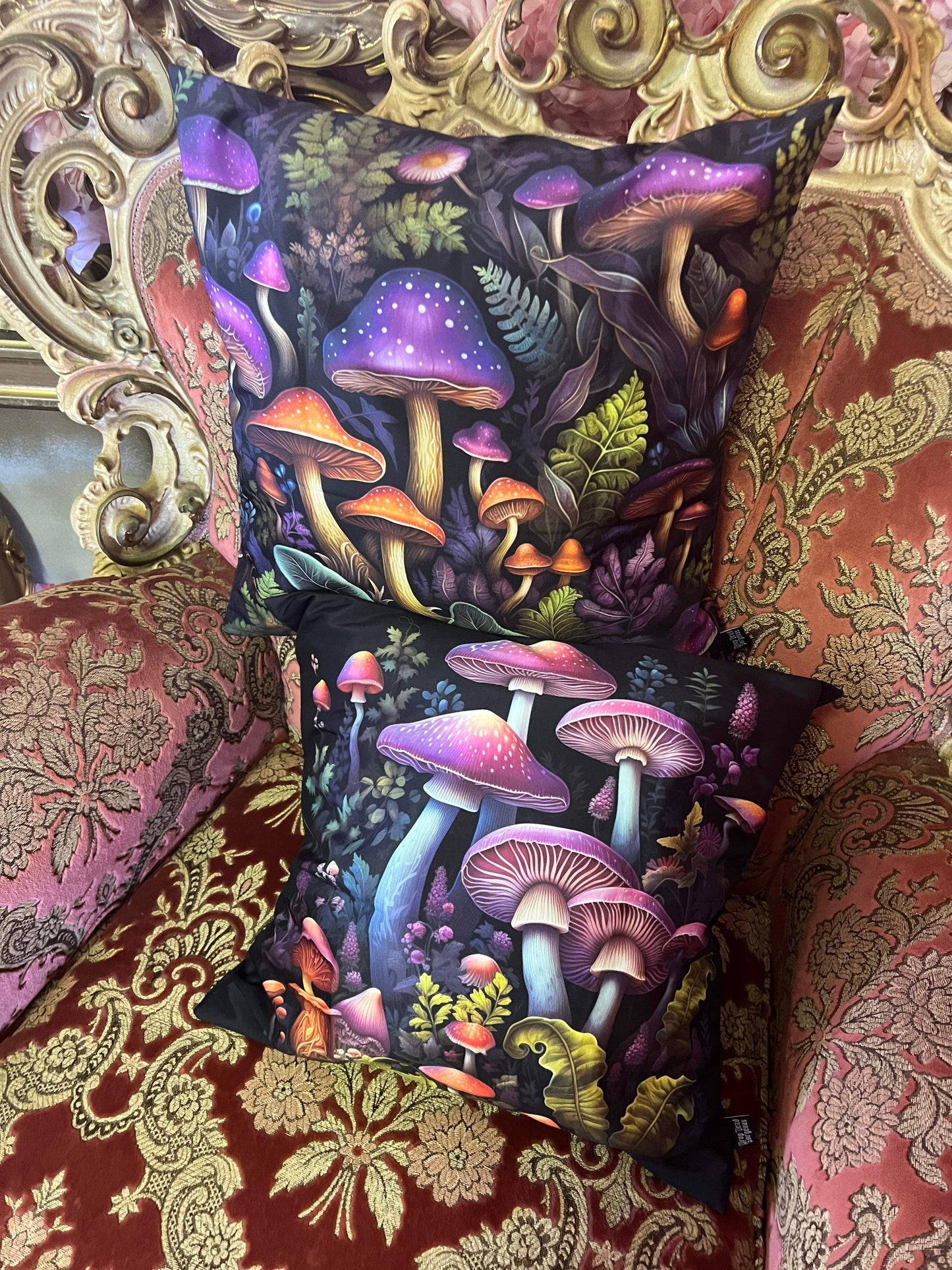 Luminous Gloom - Cushion Cover set