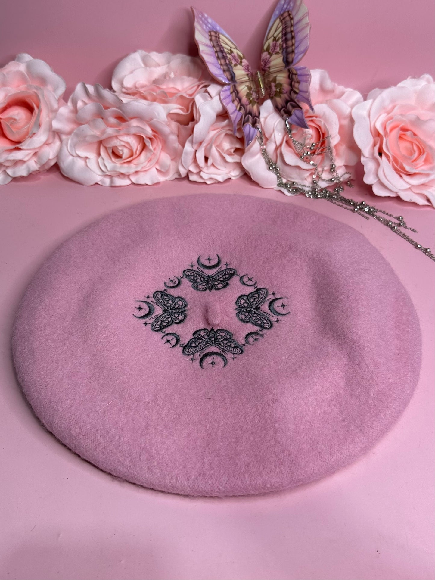 MOTH & MOON - embroidered beret