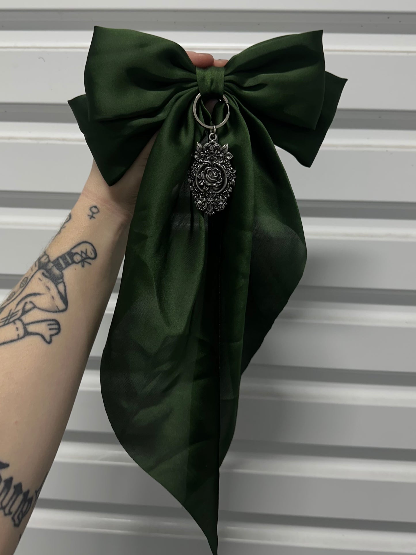 ETERNAL ROSE - Mother of Hades NIGHT GARDEN Hair Bow