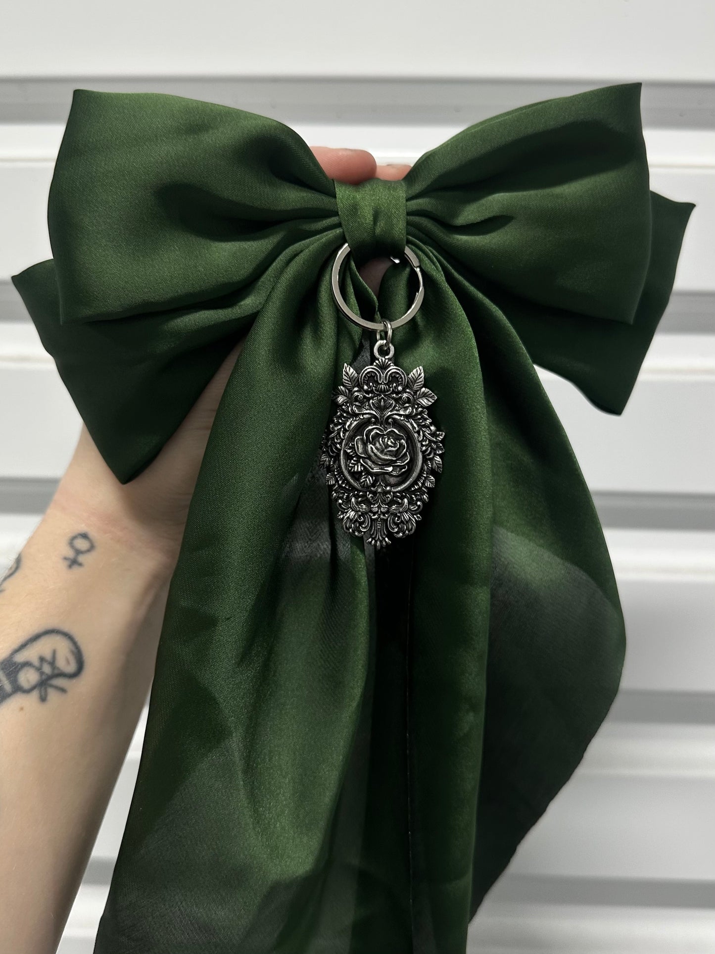 ETERNAL ROSE - Mother of Hades NIGHT GARDEN Hair Bow