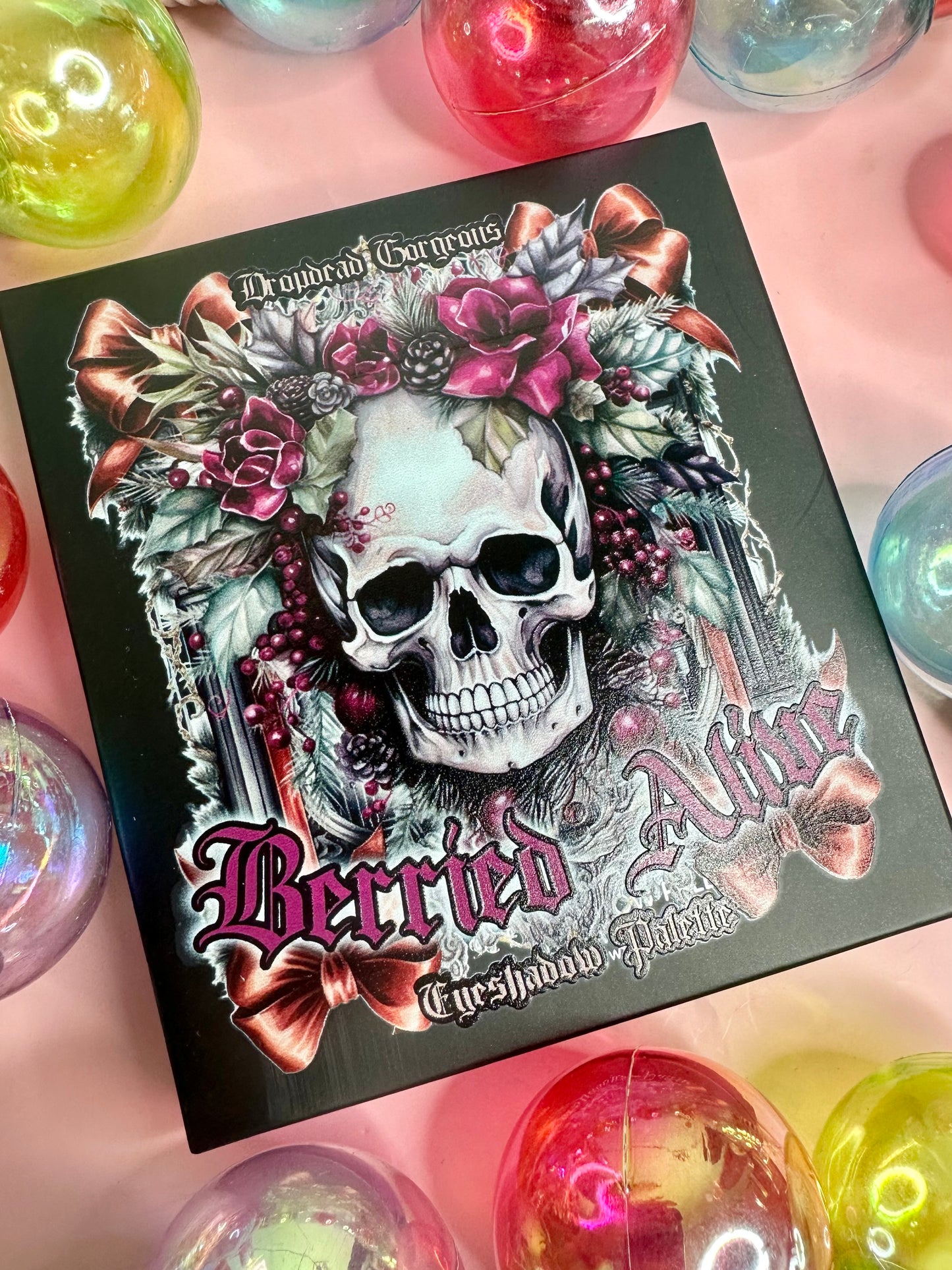BERRIED ALIVE - Eyeshadow Palette