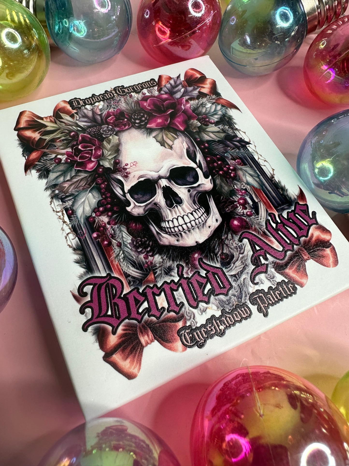 BERRIED ALIVE - Eyeshadow Palette