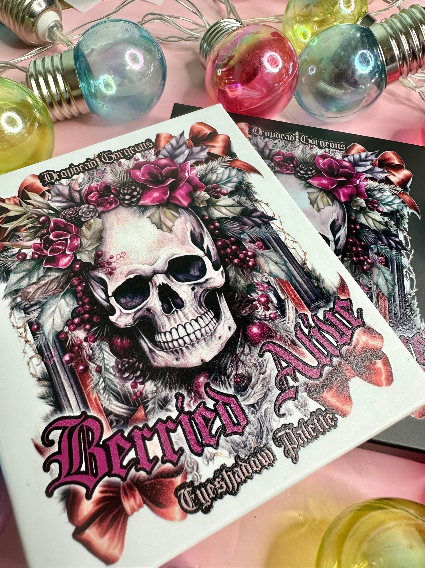 BERRIED ALIVE - Eyeshadow Palette