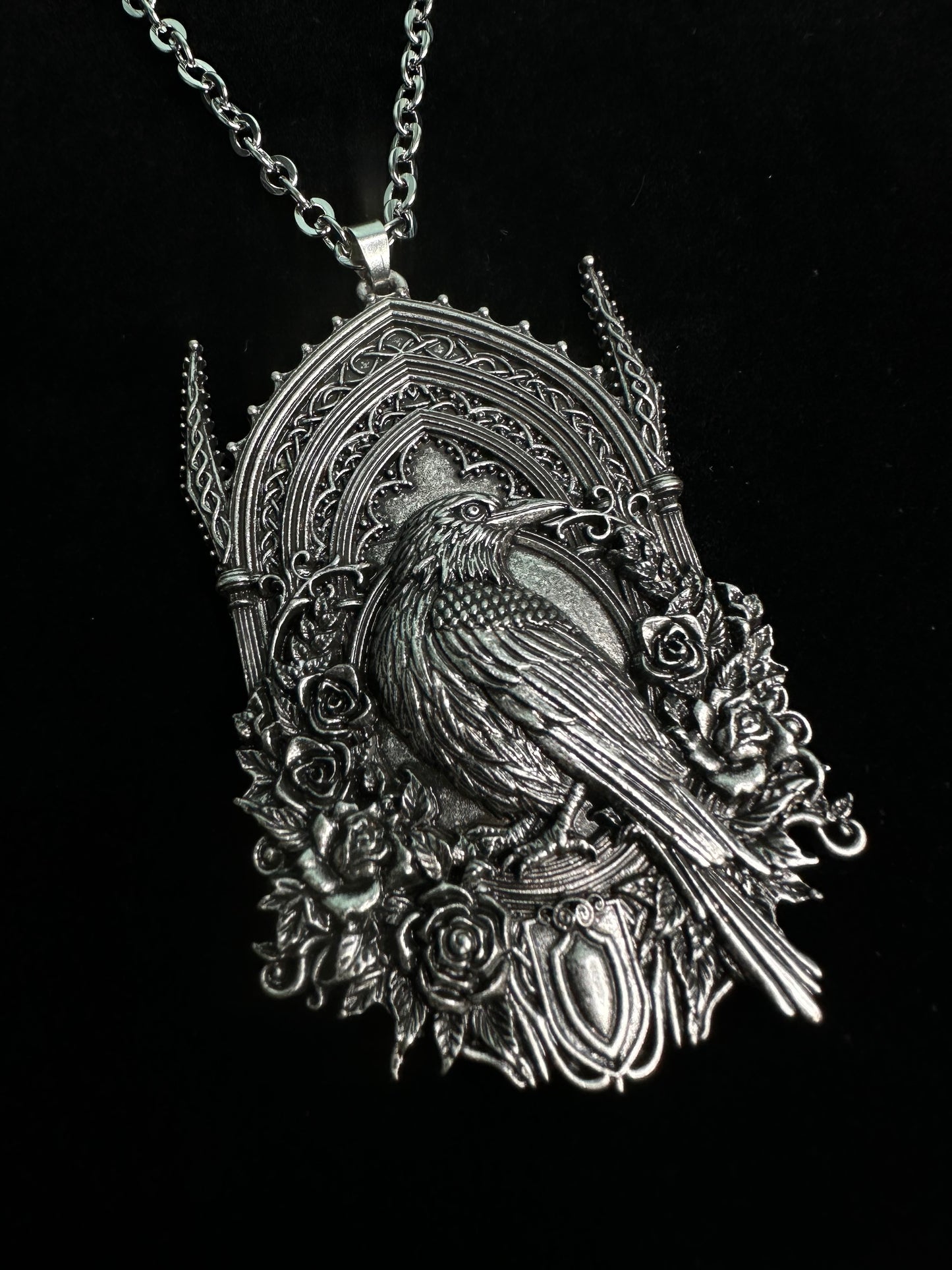 MISTER RAVEN - Mother of Hades Cast Necklace