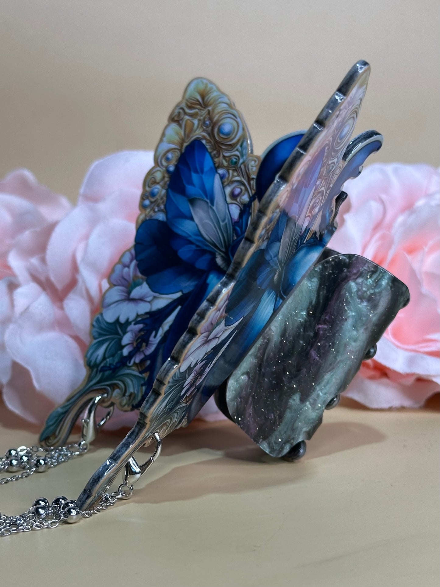 BEETLE BOY - Insect hair clasp with chain