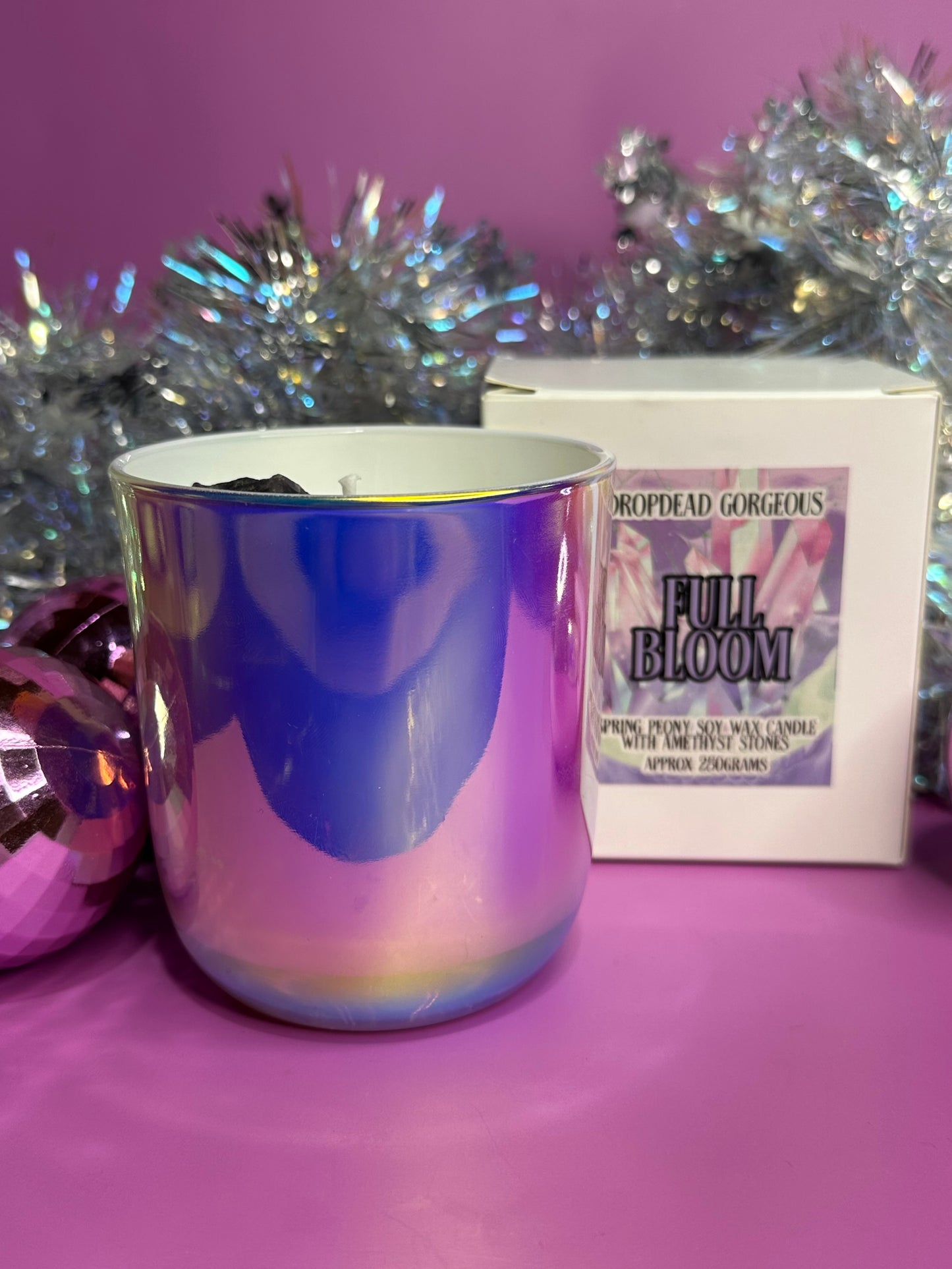 FULL BLOOM - crystal stone soy candle