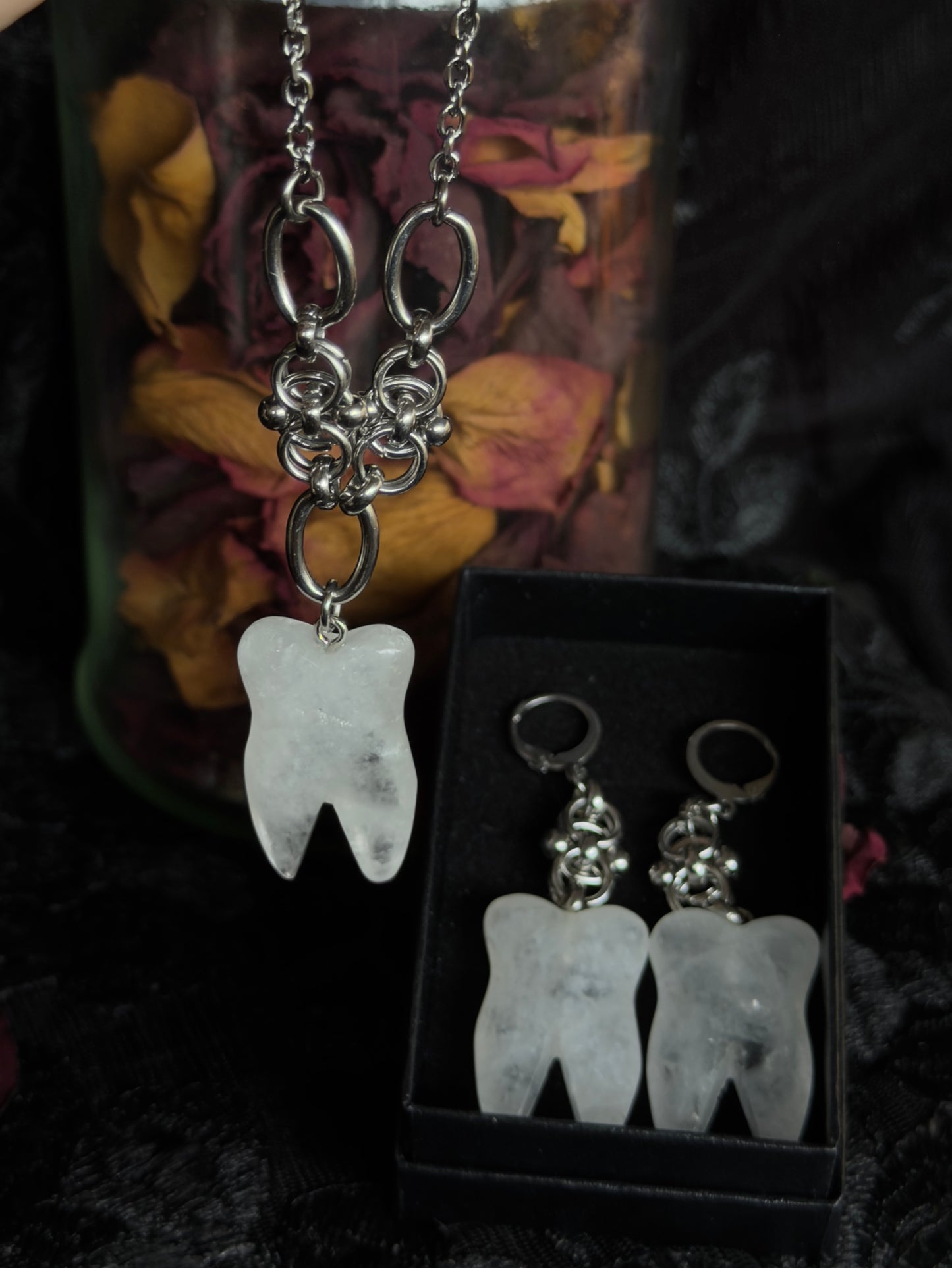 PEARLY WHITES - Teeth Pendant Ear Hanger