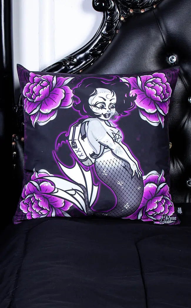 VIOLET SPOOKY SIREN - Cushion Cover