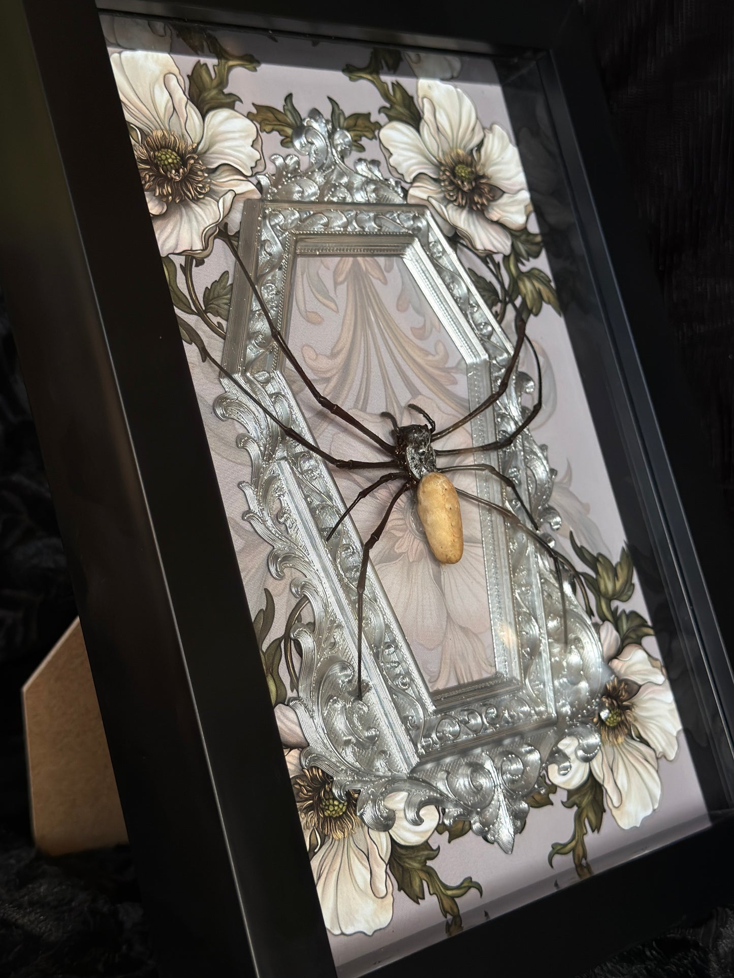 Sage Silver Orb Weaver Spider - Mother of Hades Frame