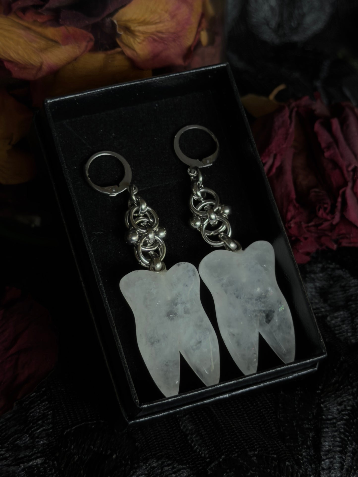 PEARLY WHITES - Teeth Pendant Ear Hanger