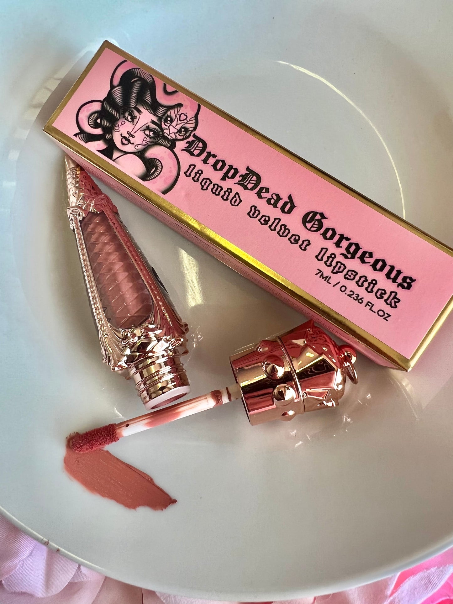 GENTLE - Liquid luxe Velvet lipstick