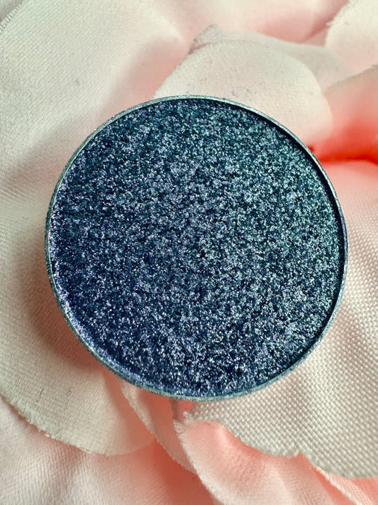 D18 HYACINTH  - Iridescent pressed pigment refill pan