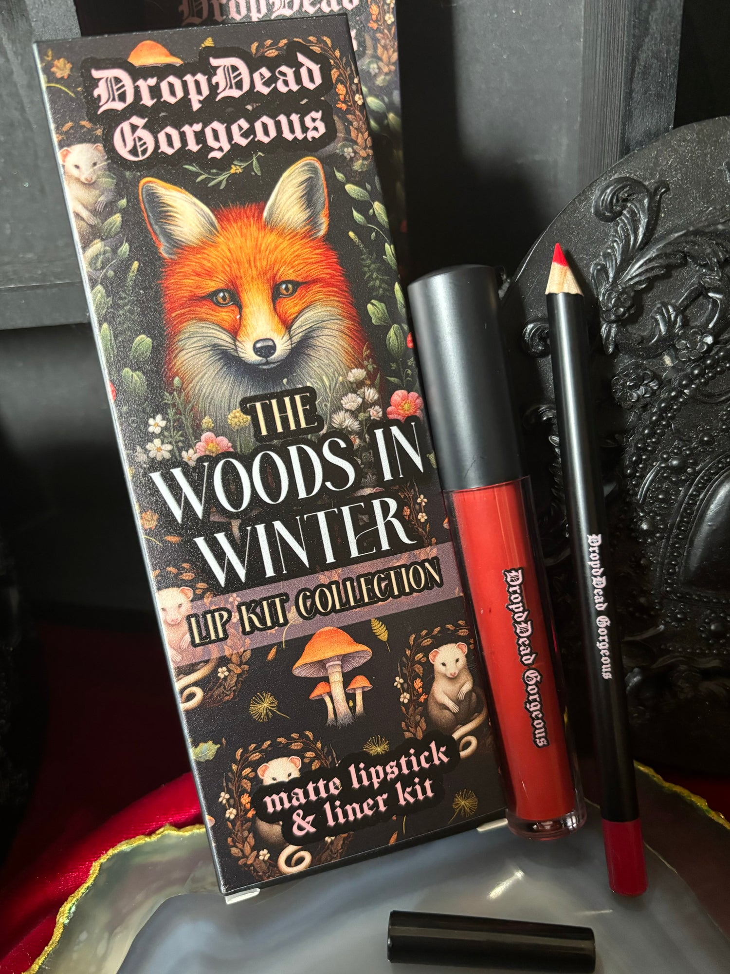WOODS IN WINTER LIQUID LIP AND LINER KIT