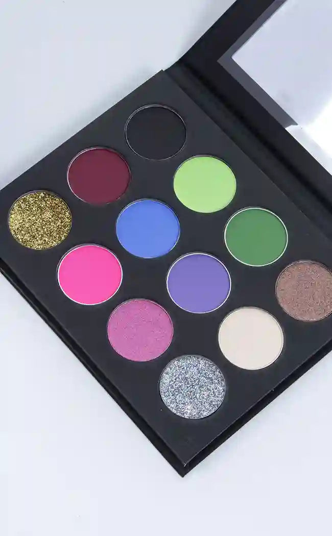 Play Your Cards Eyeshadow Palette