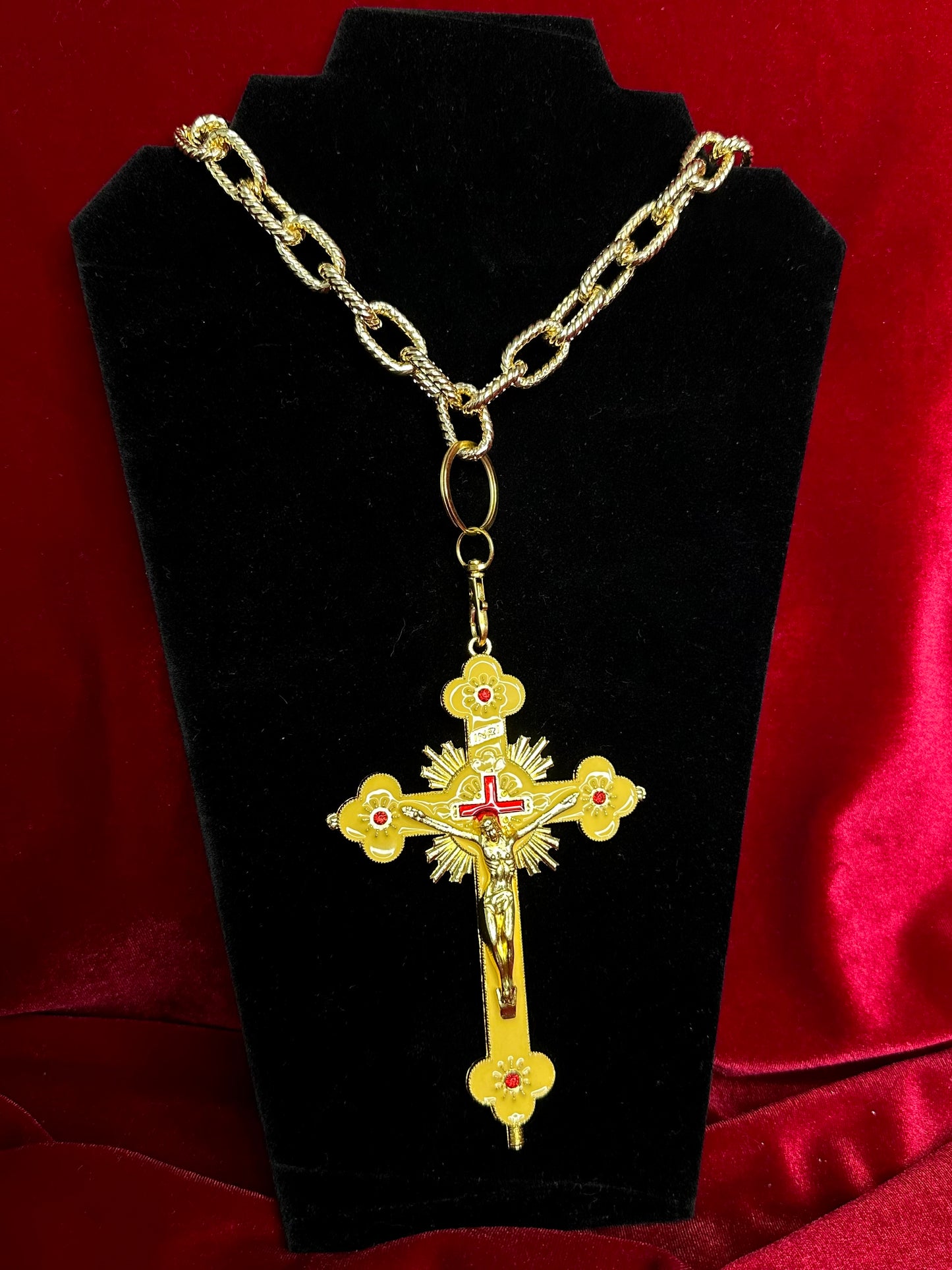 BLOOD OF CHRIST - Beige enamel necklace