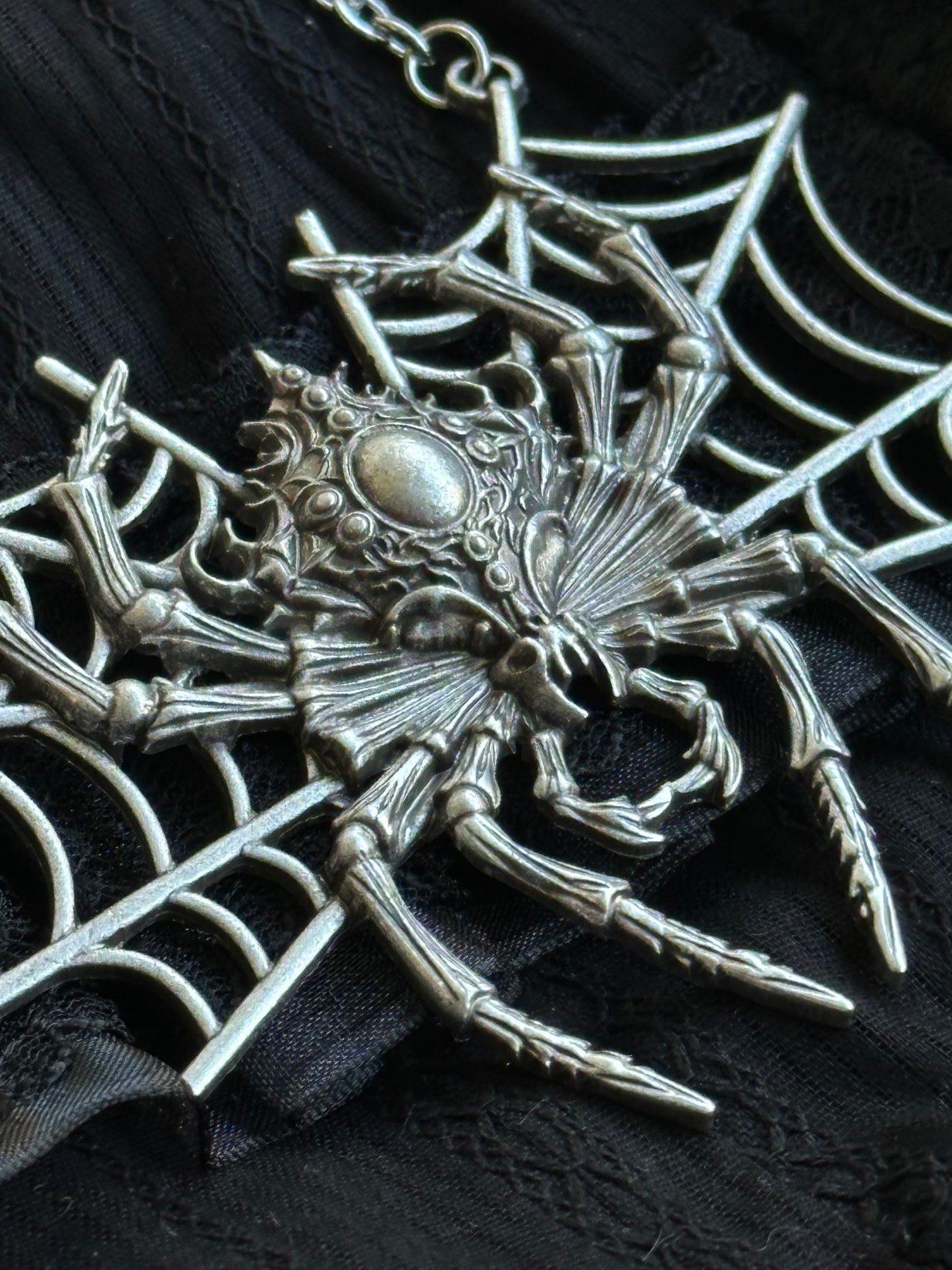 ARACHNOPHOBIA - Mother of Hades Necklace