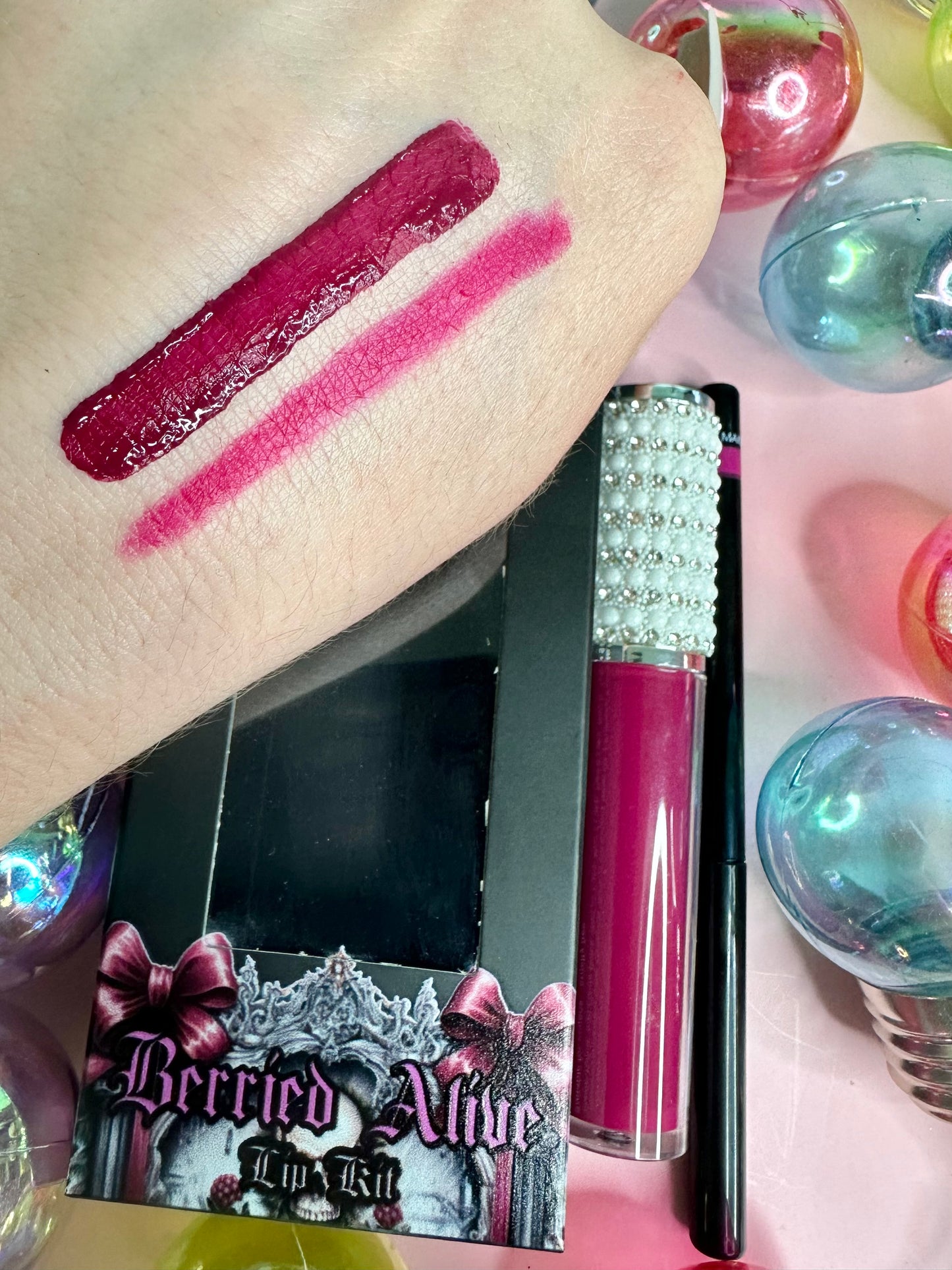 BERRIED ALIVE - Liquid lip and liner kit
