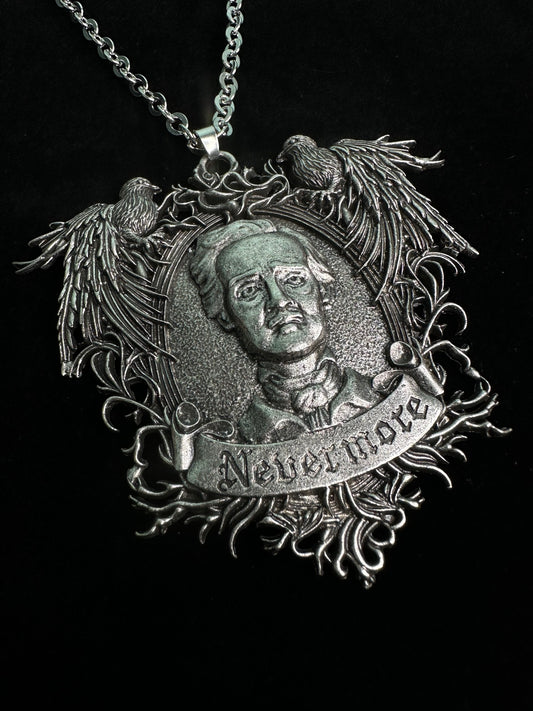 NEVERMORE - Mother of Hades Cast Necklace