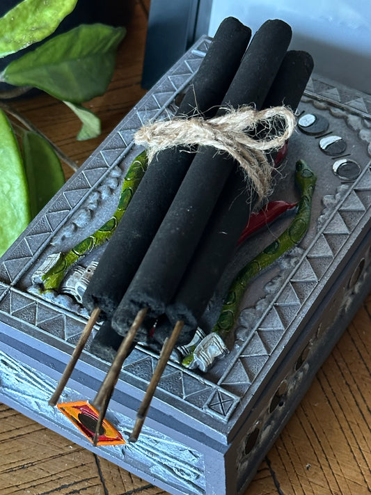 HAMSA TAROT BOX WITH INCENSE