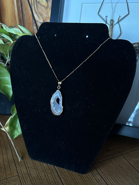 DRUZY AGATE GEODE NECKLACE