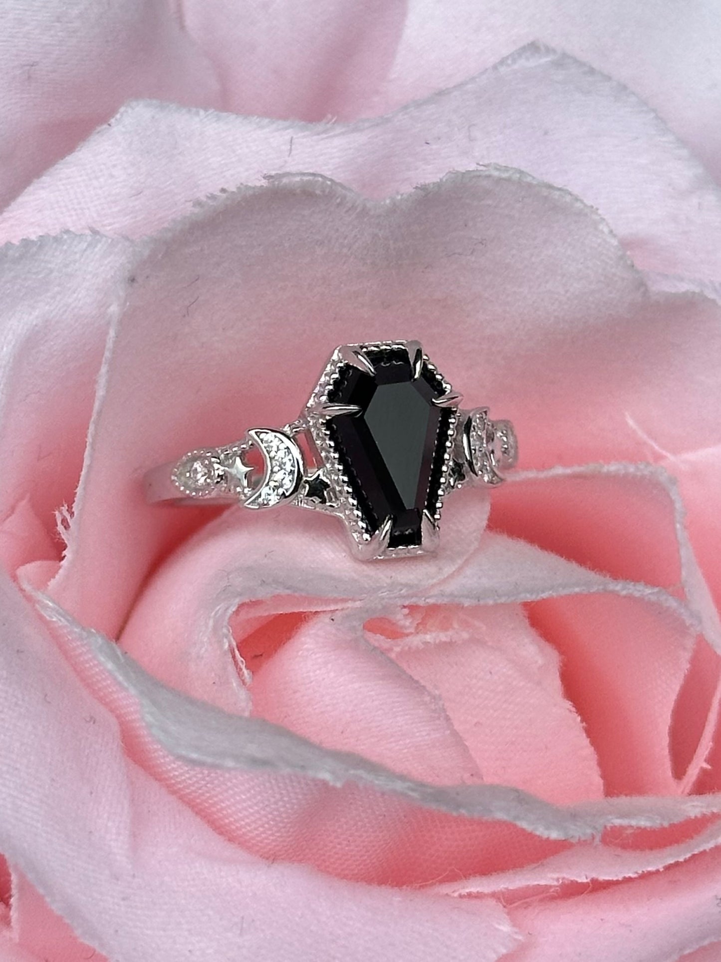 Eternal Sleep - 925 Silver and Onyx Coffin Ring