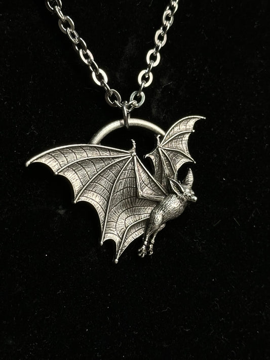 SCREECHERS OF THE NIGHT - Mother of Hades NIGHT GARDEN Necklace