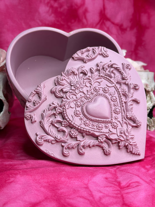 VANITY ROSA ROUGE - Heart Shaped Box