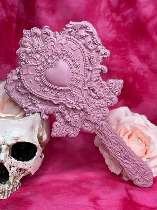 VANITY ROSA ROUGE - Heart Shaped Mirror