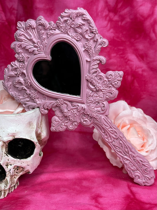 VANITY ROSA ROUGE - Heart Shaped Mirror