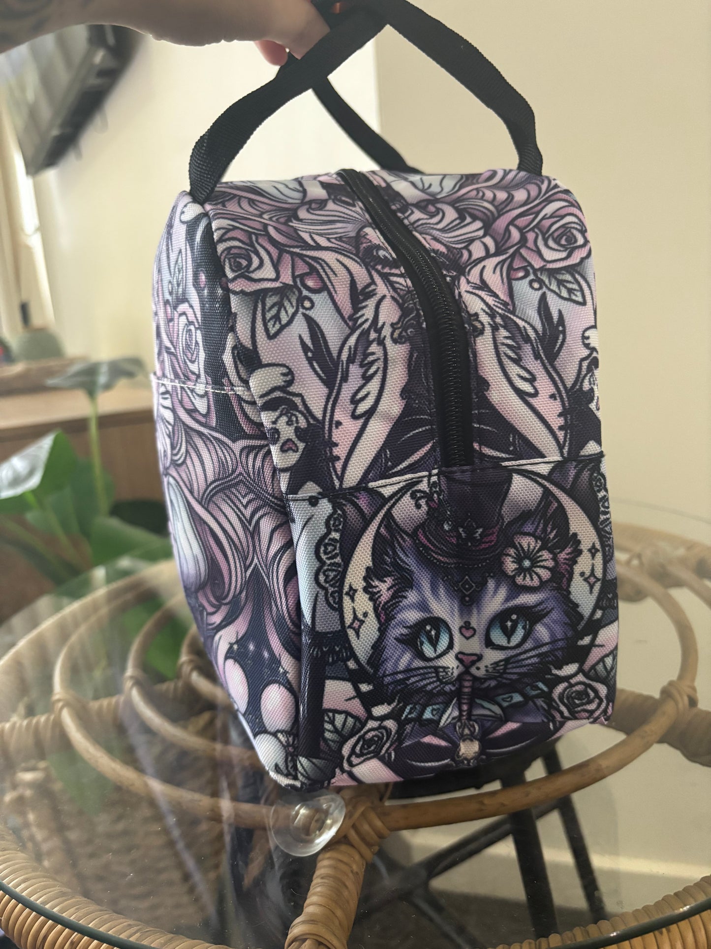 MAGICAL ALICE - Insulated lunch bag