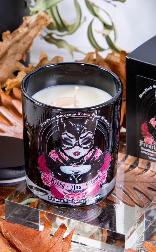 CATWOMAN - Fortune Telling Candle